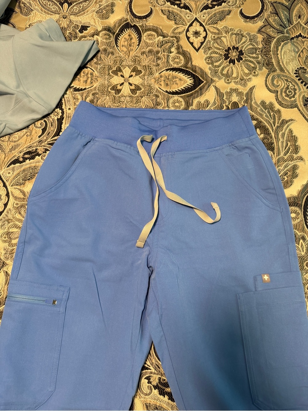 Figs Women's yola skinny pants